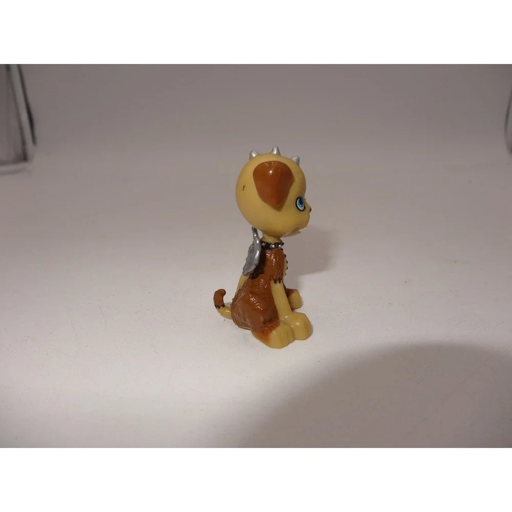 Monster High 1st Wave Pets Frankie Stein Watzit Dog Figure Tan 2010 Mattel
